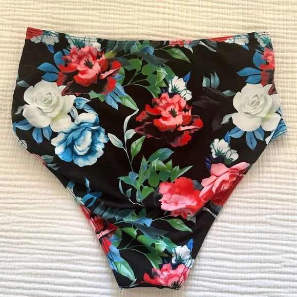 Cupshe High-Waist Floral Bikini Bottom - Picture 3 of 6